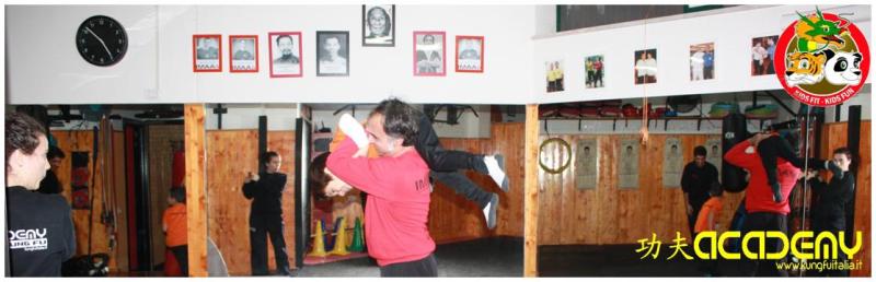 Kung Fu Academy Caserta di Sifu Mezzone Wing Chun Tjun, Ving Tsun Kung Fu Bambini difesa personale Accademia nazionale Italia scuola di taiji sanda chi kung www.kungfuitalia.i (2)